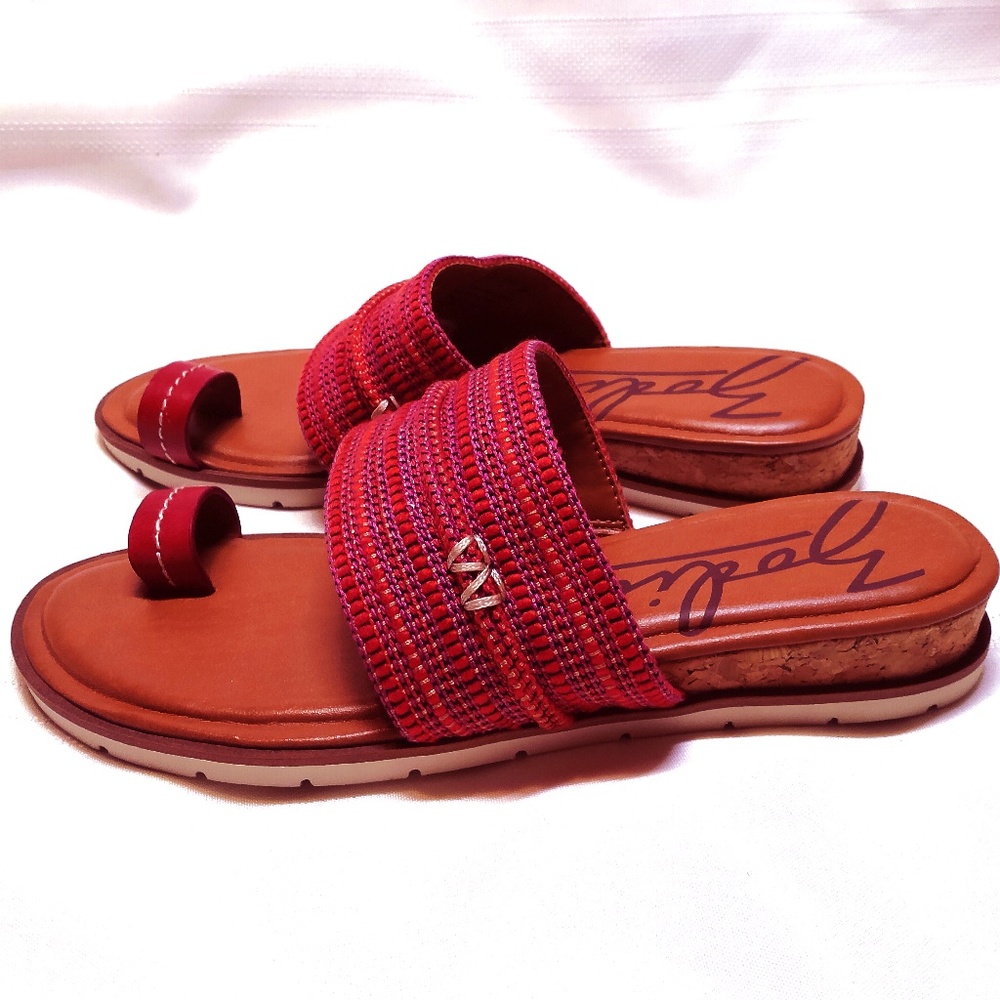NWOB Zodiac Toe Loop Cork Heel Mini Wedge Sandals Women’s Size 6M